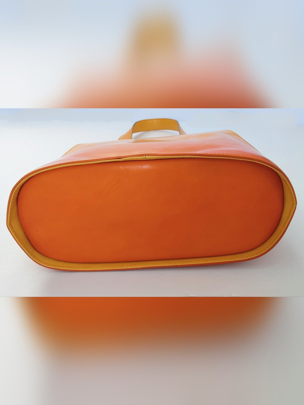 Salvatore Ferragamo Orange Gradient Italian Made Shoulder Bag. Pre-owned. - Picture 3 of 11